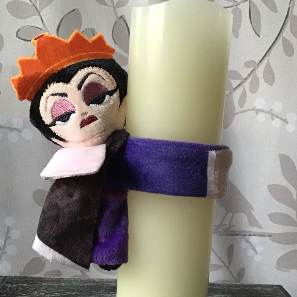 Disney Villians Cutie Cuff